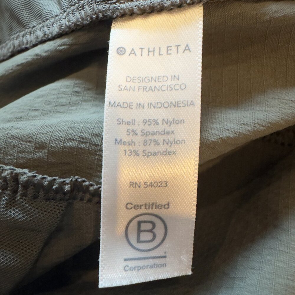 Athleta Trekkie North Jogger Olive Travel Athleisure Hi-Rise Zip Pkts Sz 16 - Picture 7 of 7